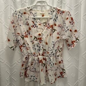 Women’s blouse medium floral